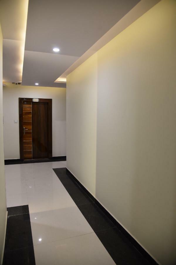 בהופאל Hotel Pushpanjali מראה חיצוני תמונה